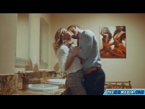 ❤️ Quandu una bionda tettona ti seduce in un bagnu publicu ☑ Cazzo à co.porn-tub-sexer.ru ❌️